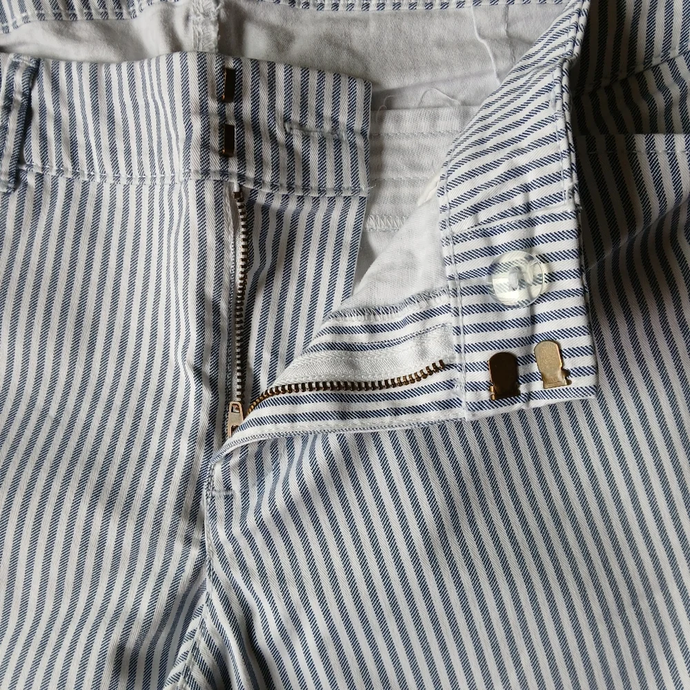 Old Navy Blue and White Pixie Chino Jeans for Effortless Style‎ Sz 10